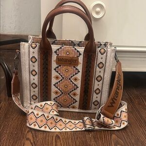 Wrangler Geometric Tan and Cream Tote